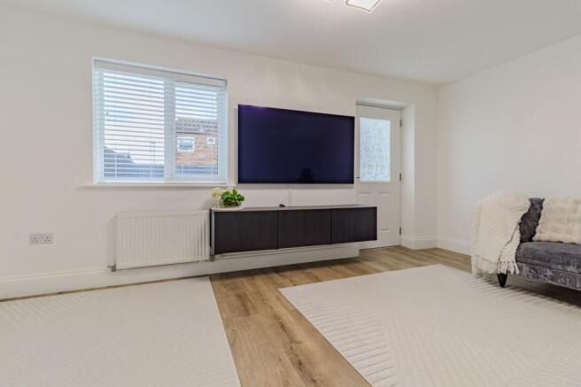 Queensmead Court, Leicester, LE3 photo 4