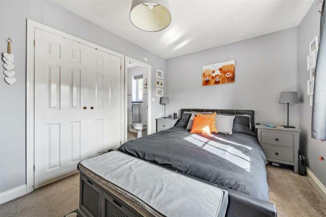 18 Mansell Close, Towcester
