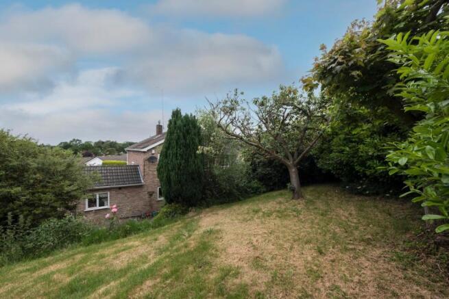 8 Hillside Road-021.JPG