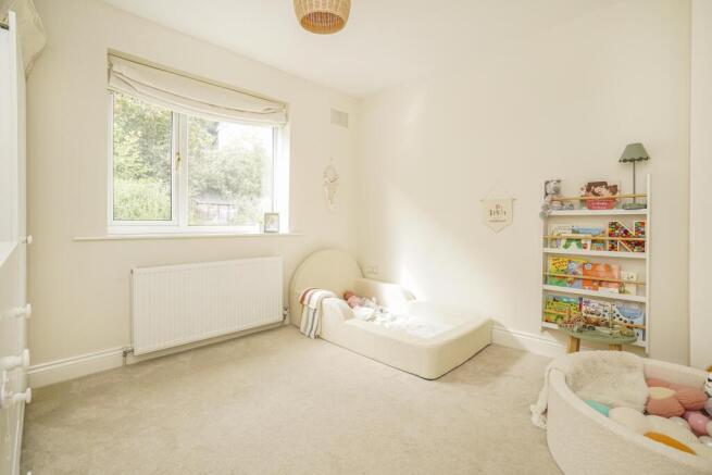 3 bed Semi-Detached for sale Image 11