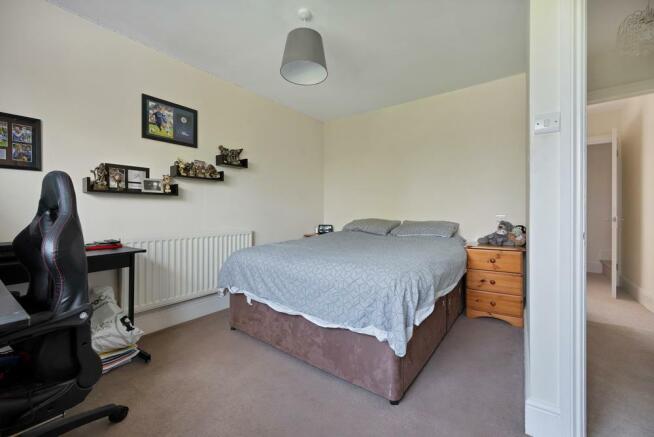 BEDROOM 2