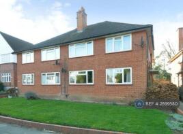 10, Lloyd Court, Pinner HA5 1EF