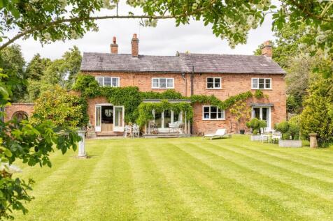 Windmill Cottage, Wrexham Road, Burland