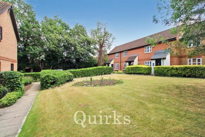 Coxbridge Court, Billericay photo 4