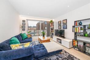 Flat 4, 34 Calum Court, High Street, Purley CR8 2FR