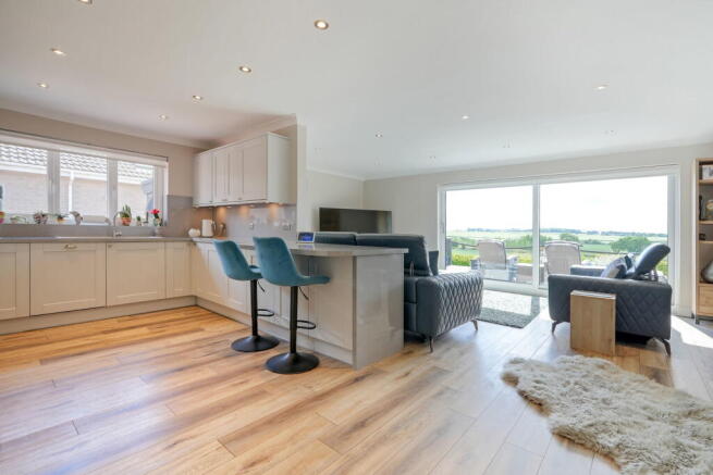 3 bed Detached Bungalow for sale Image 5