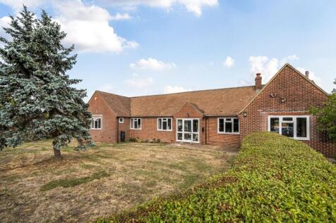 Farnham Road, Odiham, RG29