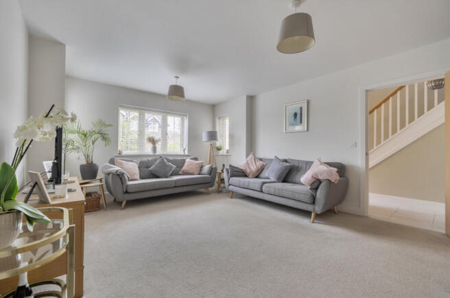 1446266-4-69dfb61...