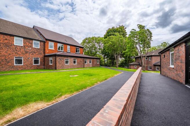 2 bed Terraced Bungalow to rent Image 9
