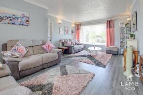 Juraylie, Jaywick Lane, Clacton-on-sea CO15 2DR