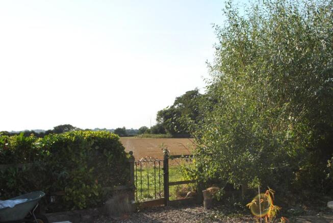1 Vine Cottage The Heywood,,