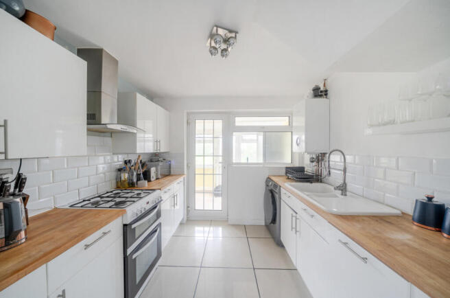 1436770-22-69cd18...