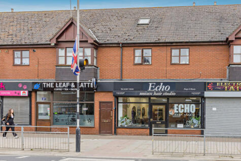 Pool Court, Pasture Road, DN14