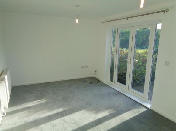 3 bed End of Terrace to rent Image 5