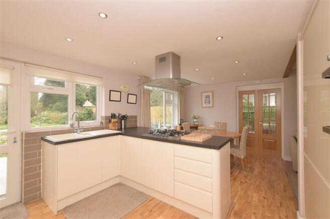 Kitchen/ Dining Area