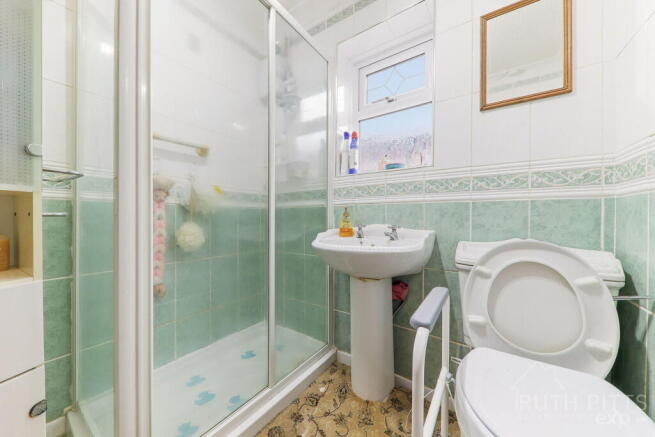 2 bed Semi-Detached Bungalow for sale Image 12