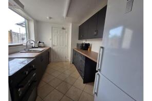 87, Wellington Road, Bridgwater TA6 5HA