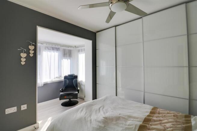 bedroom 1 .jpg