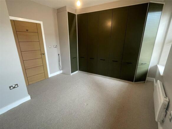 1 bed Apartment to rent Image 10