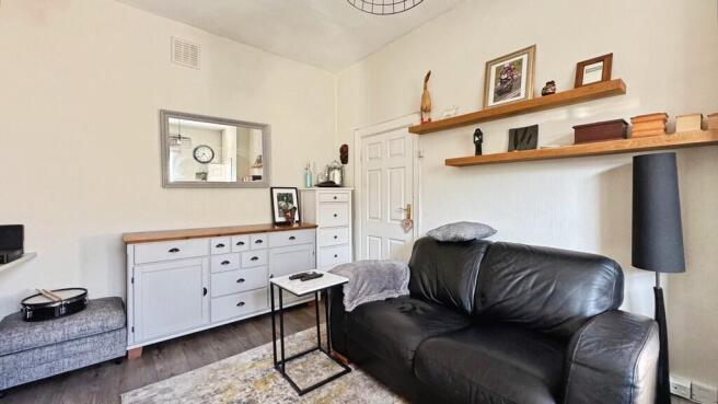 6b9dbd22--4487-80...