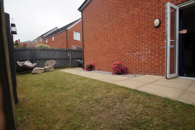 3 bed Semi-Detached for sale Image 12