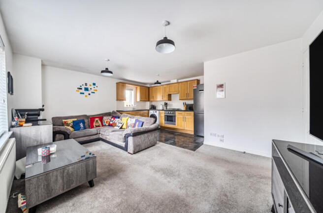 1371484-5-68f7a99...