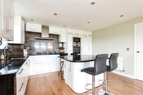 Park View Road, Leatherhead, Surrey, KT22