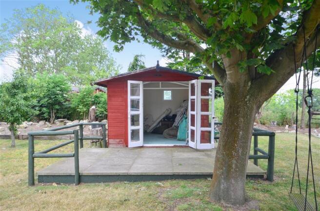 Workshop/Outbuildings