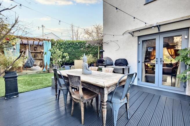 Dine Al Fresco