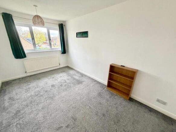 3 bed Semi-Detached for sale Image 4