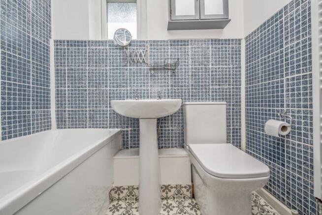 3 bed Semi-Detached for sale Image 9