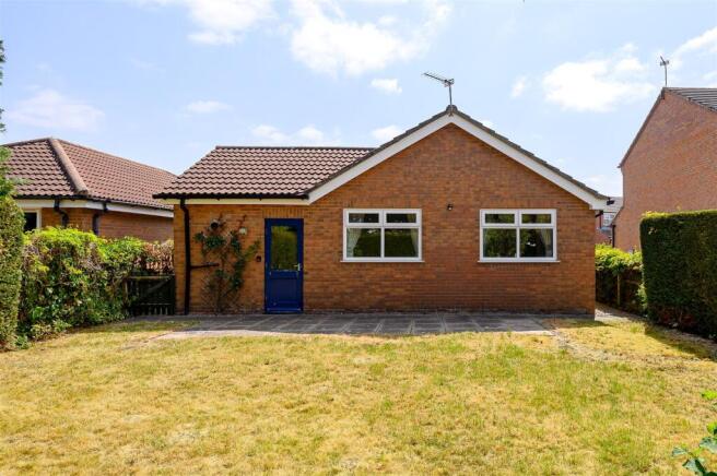 3 bed Detached Bungalow for sale Image 10