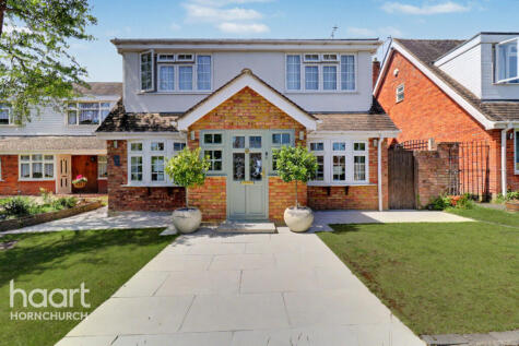 Romney Chase, Hornchurch