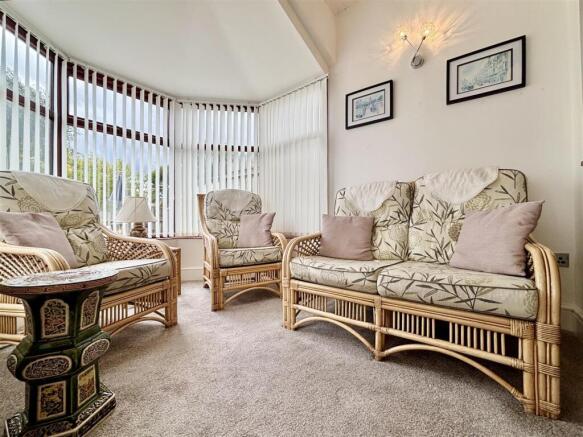 3 bed Semi-Detached for sale Image 11