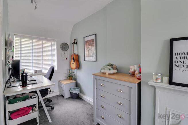 3 bed Terraced for sale Image 9