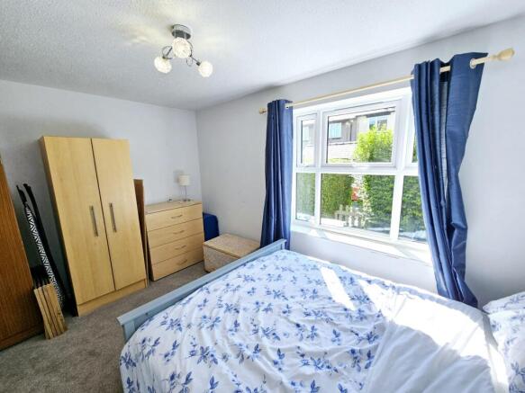1 bed Flat for sale Image 7
