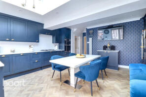 2, Stour Way, Upminster RM14 1QG