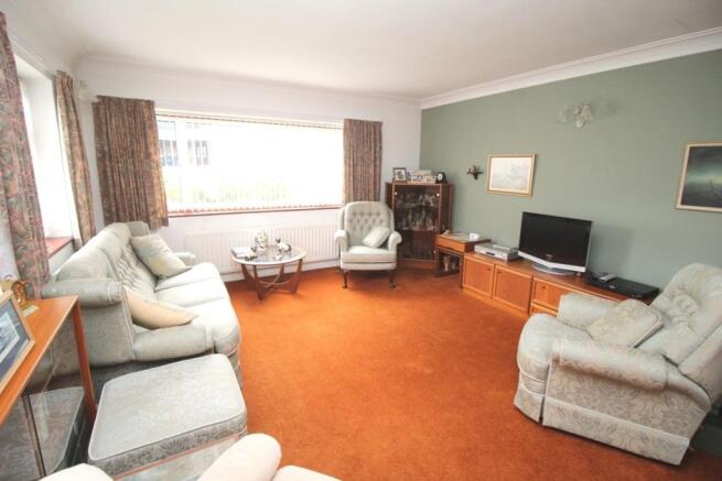 Lounge / Dining Room