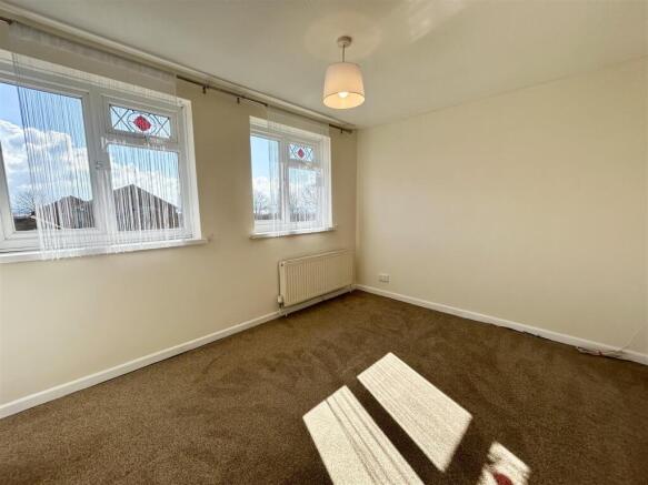 Bedroom 1.jpeg