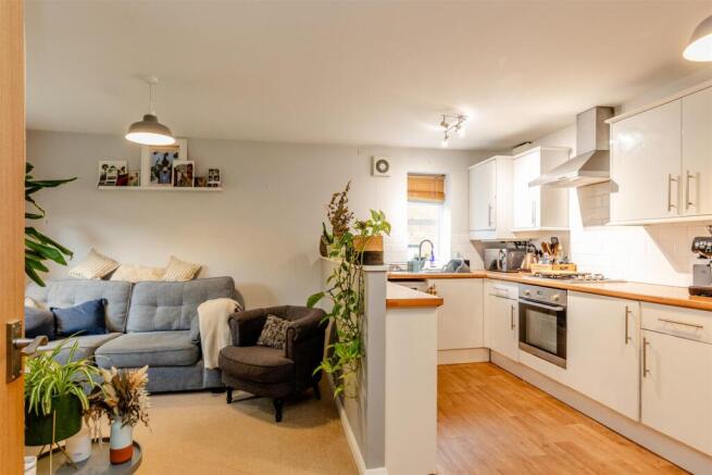 Lincombe Road, Downend Kitchen Living.jpg
