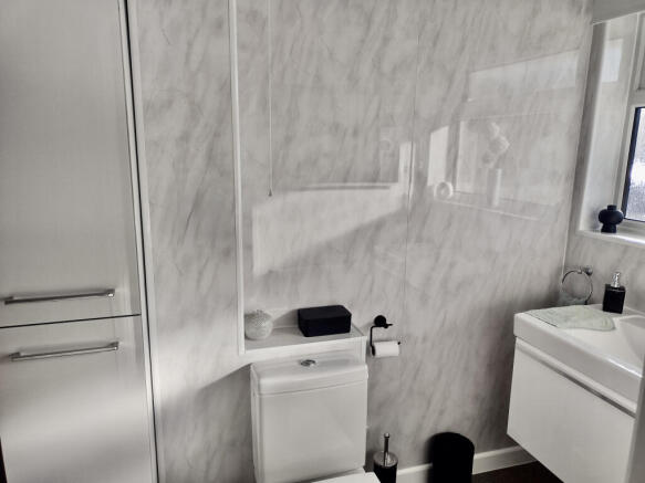 Ensuite Shower Room