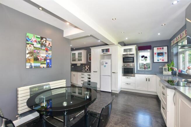 Kitchen/Breakfast Room