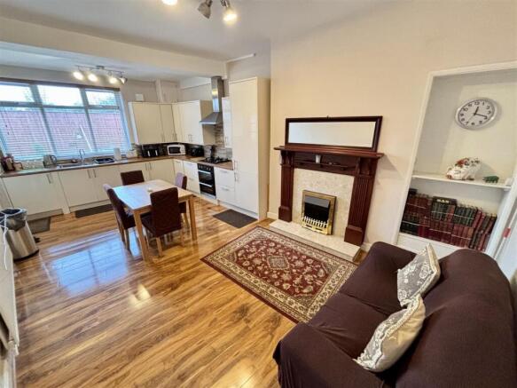 Open Plan Kitchen, Dining and Sitting Room