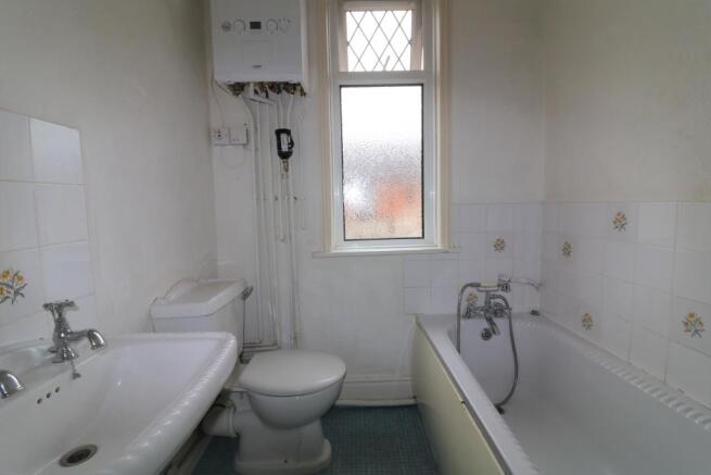Bathroom.JPG