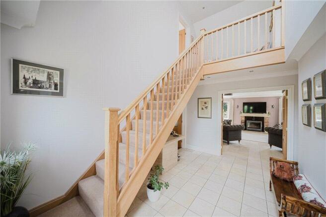 4 bed Detached for sale Image 7