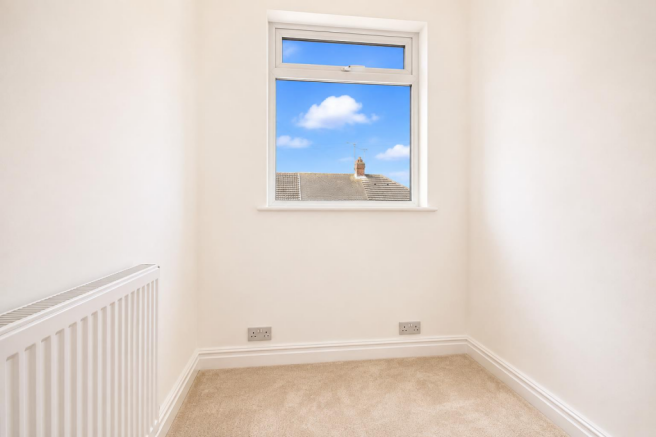 3 bed Terraced for sale Image 12