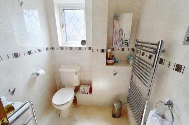 En-suite Bathroom