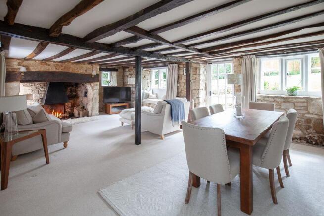 Sitting / Dining Room