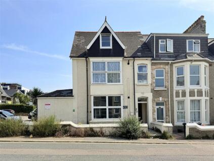 Edgcumbe Avenue, Newquay, TR7
