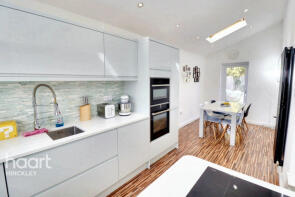 12, Cadle Close, Leicester LE9 4HD
